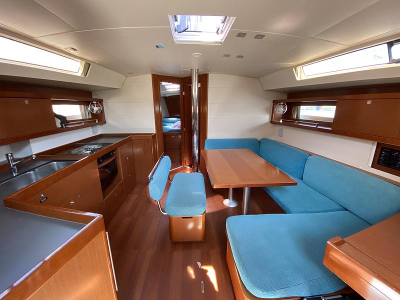 Book yachts online - sailboat - Oceanis 45 - Kaali - rent