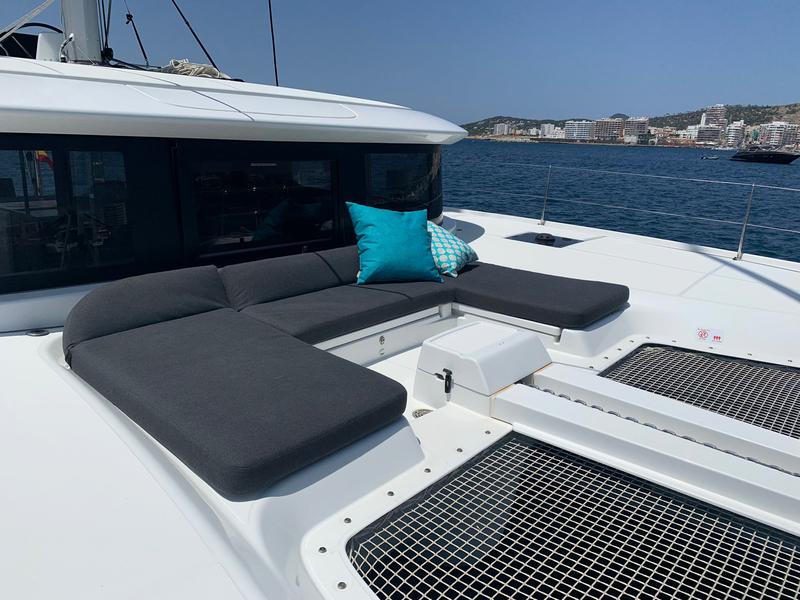 Book yachts online - catamaran - Lagoon 46 - GOA 8 - rent