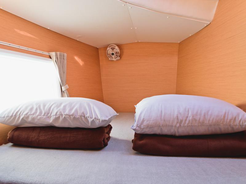 Book yachts online - catamaran - Lagoon 380 - Chrysa - rent