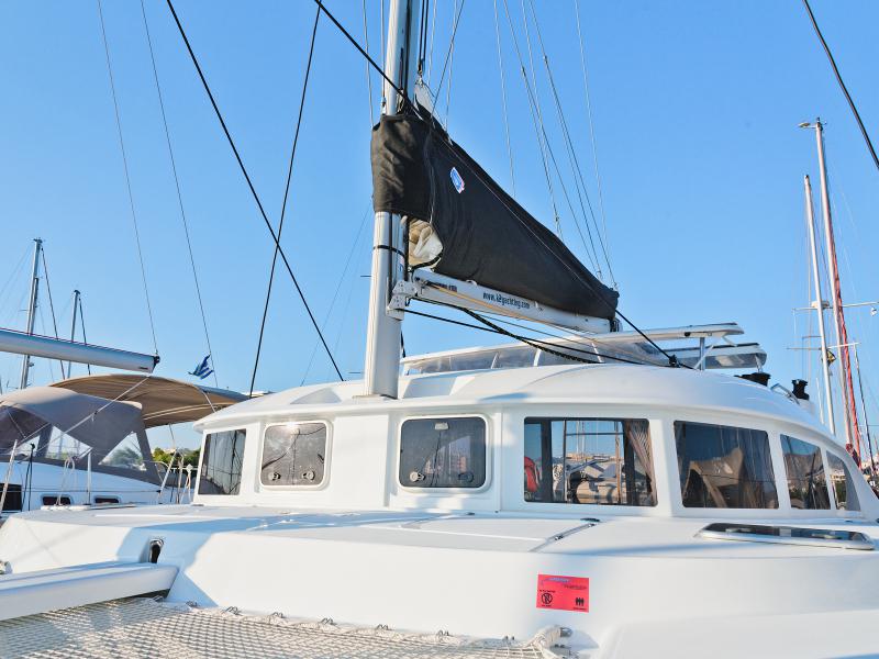 Book yachts online - catamaran - Lagoon 380 - Chrysa - rent