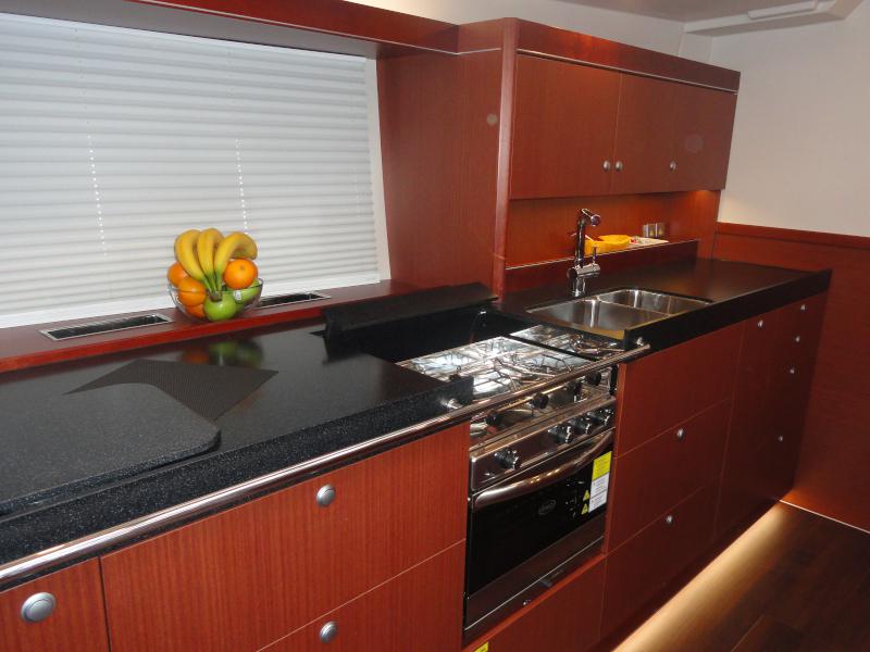 Book yachts online - sailboat - Hanse 575 - ARIA - rent