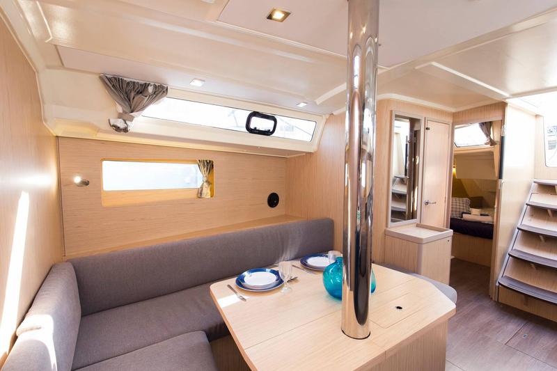 Book yachts online - sailboat - Oceanis 41.1 (1 Head) - FUGIS II - rent