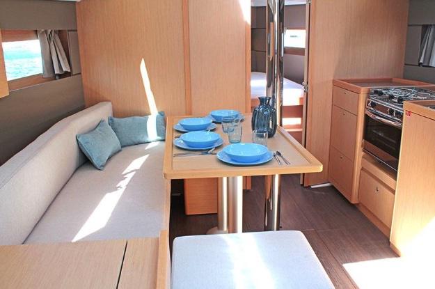 Book yachts online - sailboat - Oceanis 38.1 - New Boat EST - rent