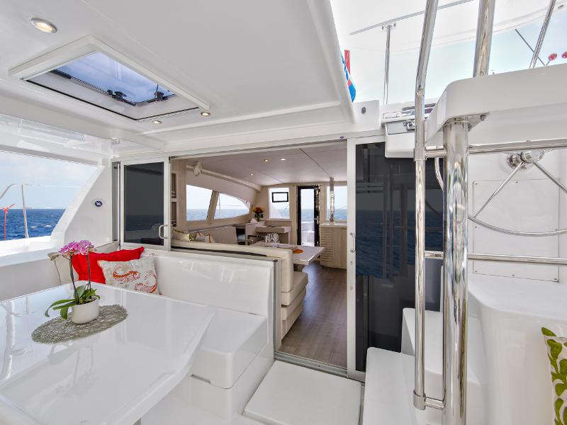 Book yachts online - catamaran - Sunsail 404 - Sunsail 404 (2017) - rent