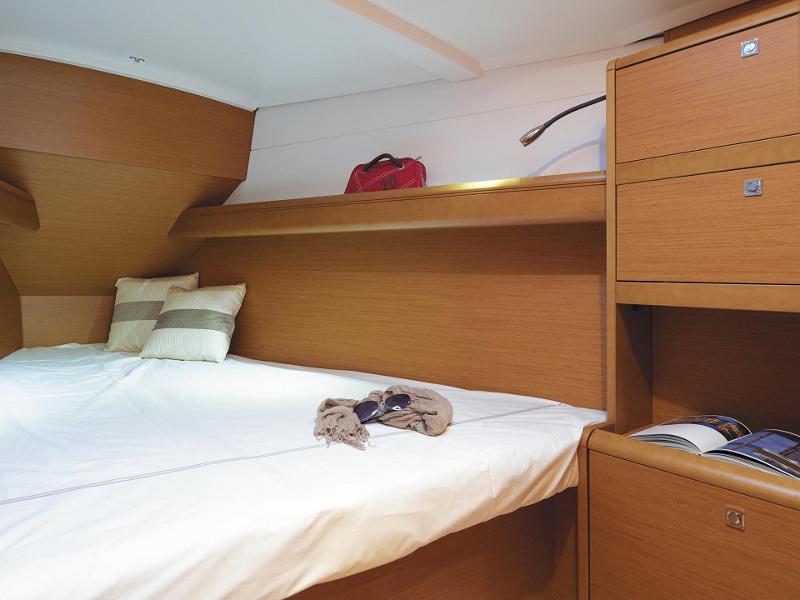 Book yachts online - sailboat - Sunsail 38/2 - Sunsail 38/2 (2017) - rent