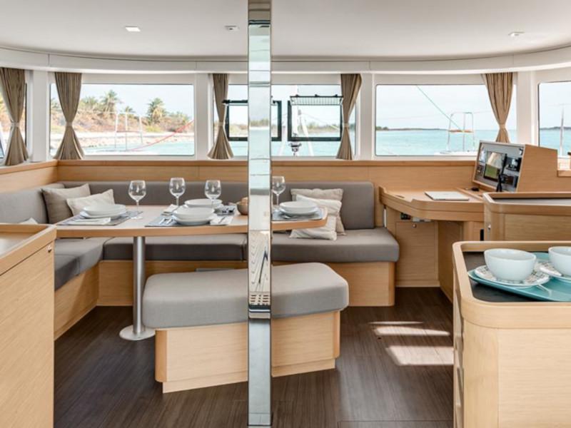 Book yachts online - catamaran - Sunsail Lagoon 424 - Sunsail Lagoon 424 (2020) - rent
