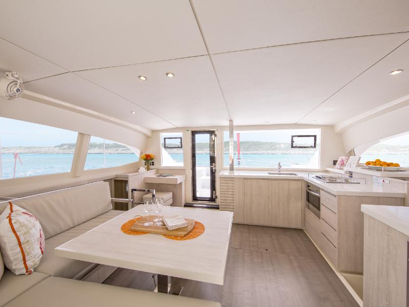 Book yachts online - catamaran - Sunsail 404 - Sunsail 404 (2020) - rent