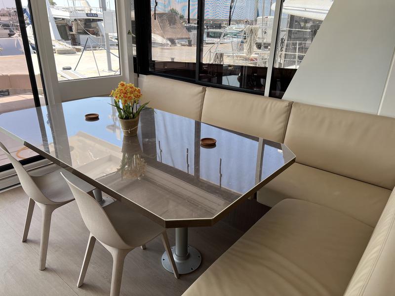 Book yachts online - catamaran - Bali 4.6 (5+1 cab) - Freedom - rent