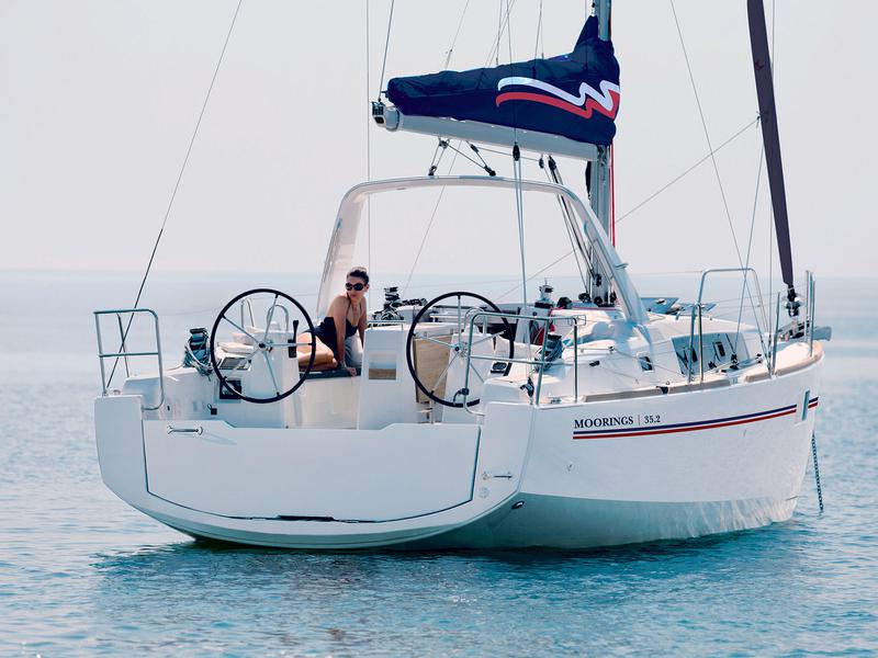 Book yachts online - sailboat - Moorings 352 - Moorings 352 (2017) - rent