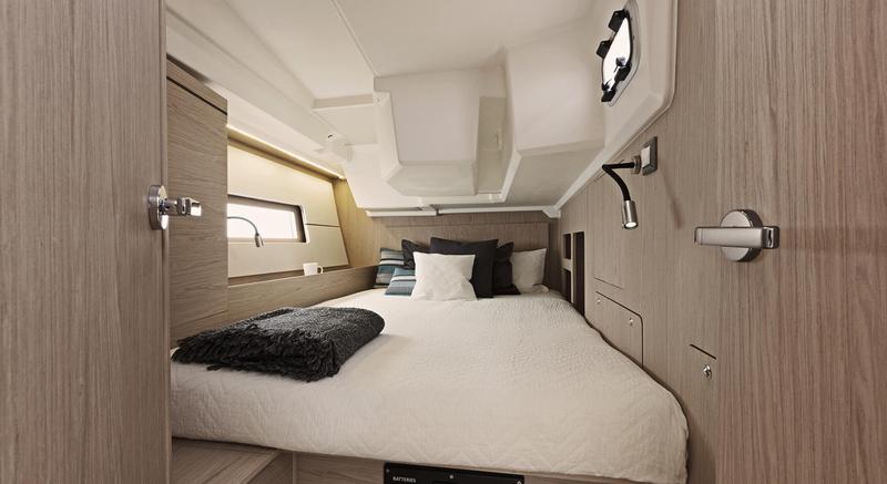 Book yachts online - catamaran - Elba 45 - Jasmine | A/C, Gen, Water-maker, 12 pax - rent