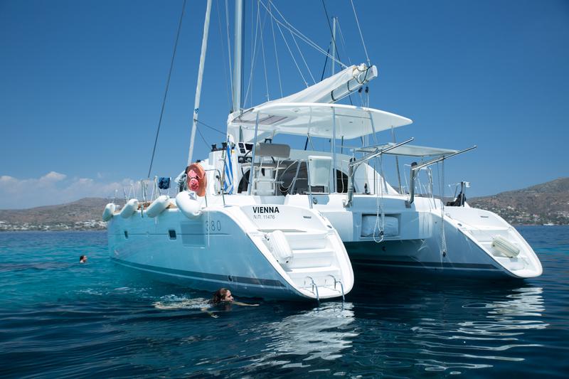 Book yachts online - catamaran - Lagoon 380 - Vienna | Solar Panel, Inverter - rent