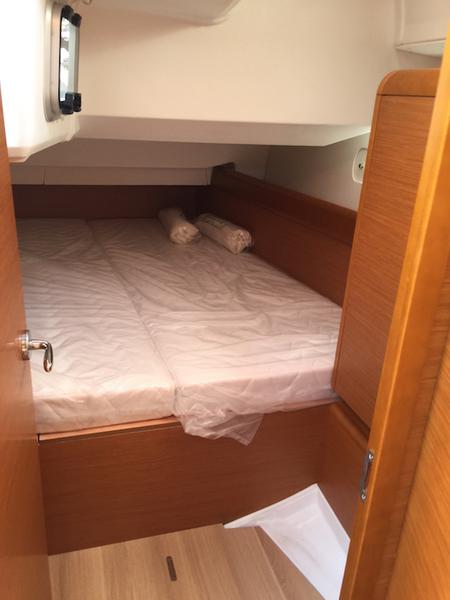 Book yachts online - sailboat - Sun Odyssey 449 - Luna  - rent