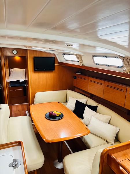 Book yachts online - sailboat - Cyclades 50.5 - Gentle Wind (A/C, generator, electric heads,solar panel) - rent