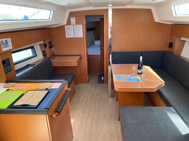 Book yachts online - sailboat - Bavaria C42 - BavC42-22-K - rent