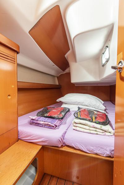 Book yachts online - sailboat - First 40.7 - Milena - rent