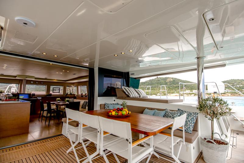 Book yachts online - catamaran - Lagoon 620 - Valium 62 - rent