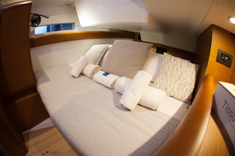 Book yachts online - sailboat - Sun Odyssey 519 -  5 cabs - MAISTROS - rent