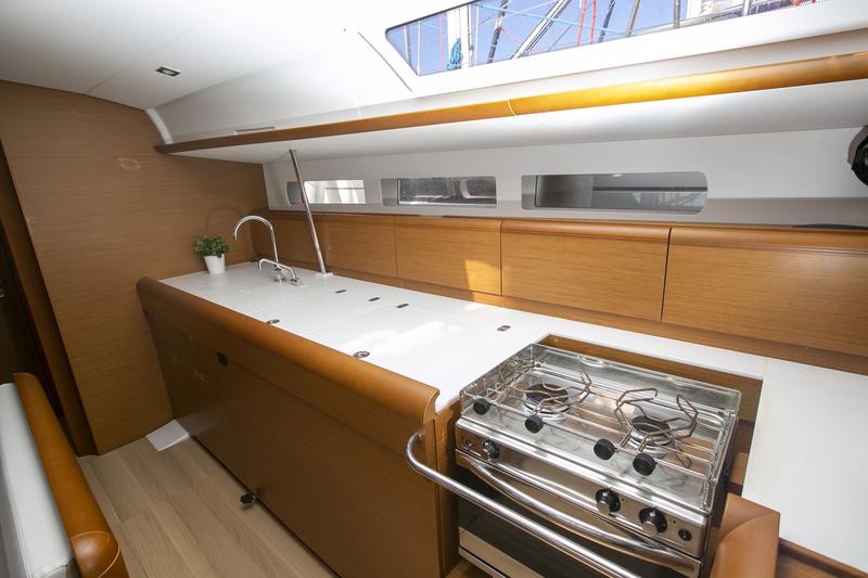 Book yachts online - sailboat - Sun Odyssey 519 -  5 cabs - KALLIROI - rent