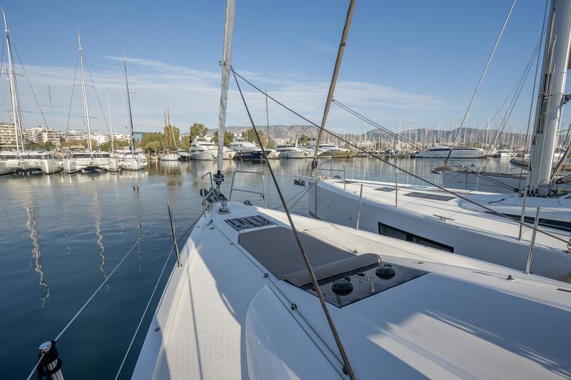 Book yachts online - sailboat - Jeanneau 54 - OUR LADY - rent