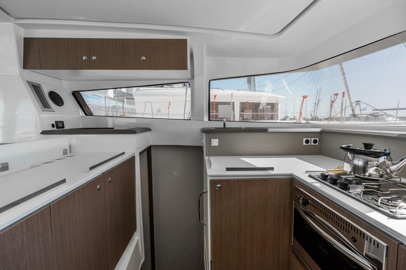 Book yachts online - catamaran - Bali 4.1 - 11 - ZEUS - rent