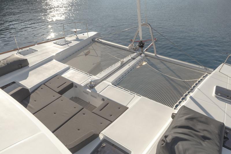 Book yachts online - catamaran - Lagoon 52F - ONEIDA - rent