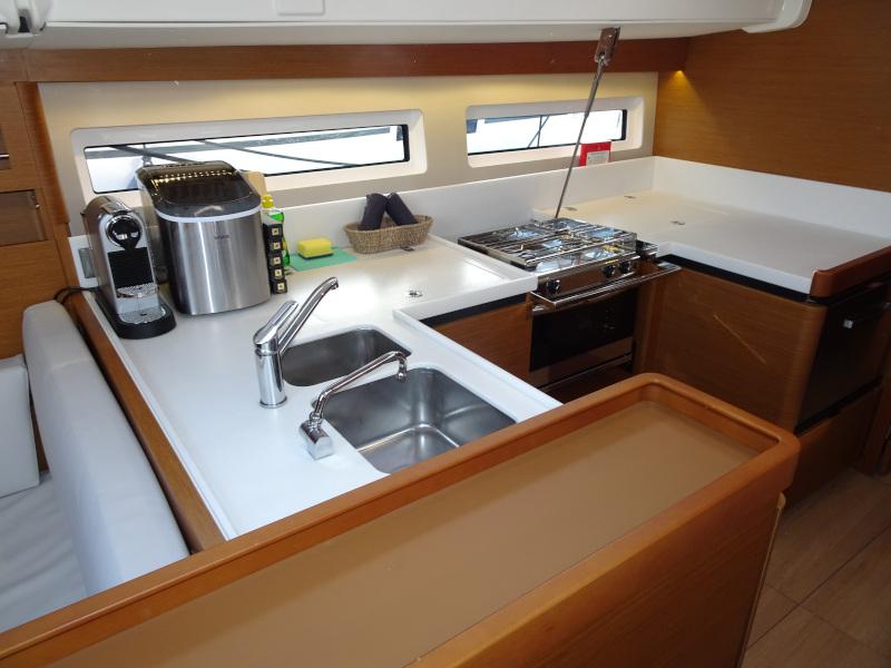 Book yachts online - sailboat - Sun Odyssey 490 - ALFADER - rent