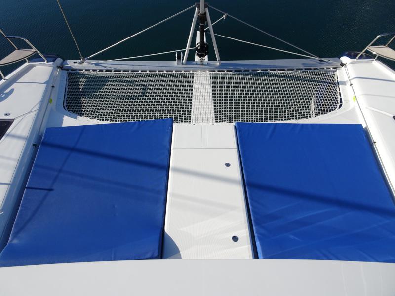 Book yachts online - catamaran - Dufour 48 Catamaran - VAR - rent