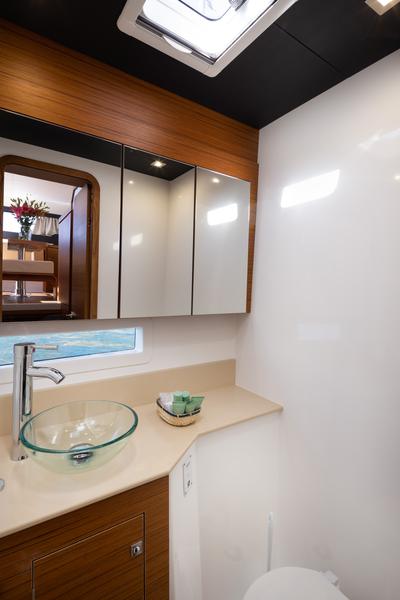 Book yachts online - catamaran - Dufour 48 Catamaran - NOX - rent
