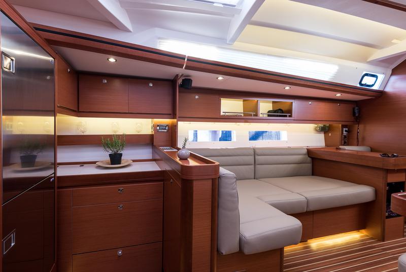 Book yachts online - sailboat - Dufour 56 Exclusive - KAZKA - rent