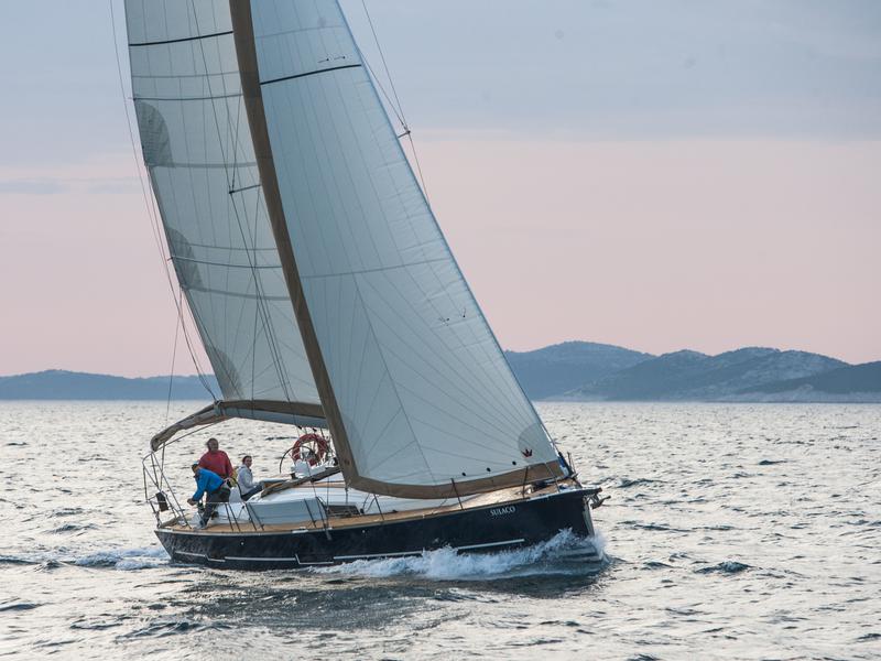Book yachts online - sailboat - Dufour 460 Grand Large - SULACO - rent