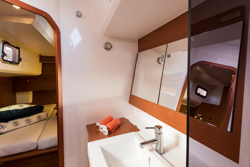 Book yachts online - sailboat - Dufour 56 Exclusive - BAZILIO - rent