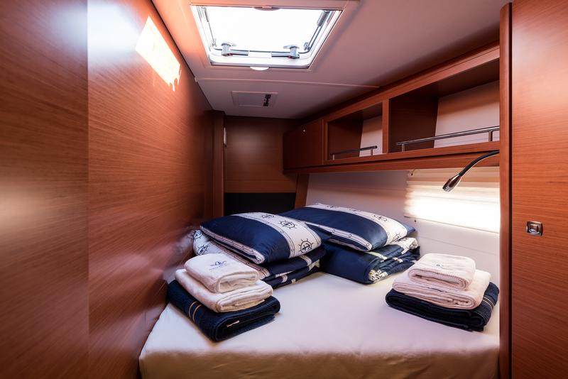 Book yachts online - sailboat - Dufour 56 Exclusive - BARMALEY - rent
