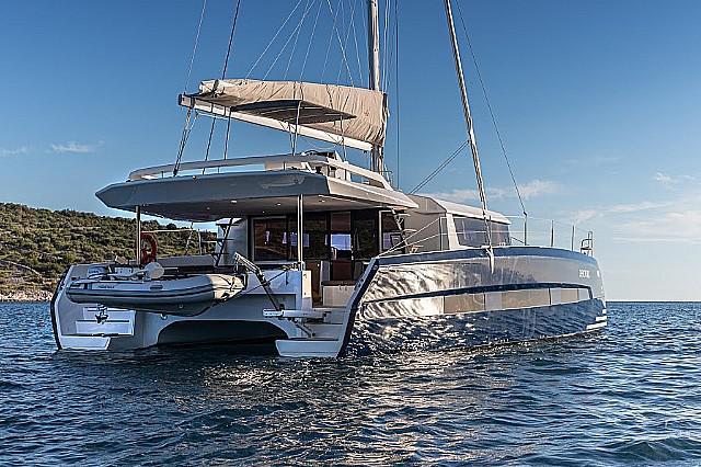 Book yachts online - catamaran - Dufour 48 Catamaran - AVE - rent