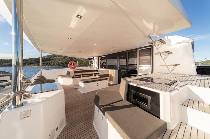 Book yachts online - catamaran - Dufour 48 Catamaran - YAM - rent
