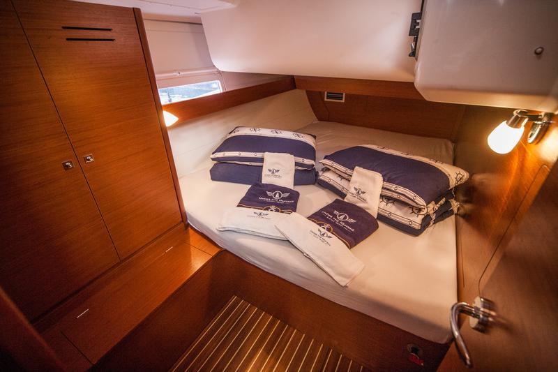 Book yachts online - sailboat - Dufour 460 Grand Large - NOSTROMO - rent