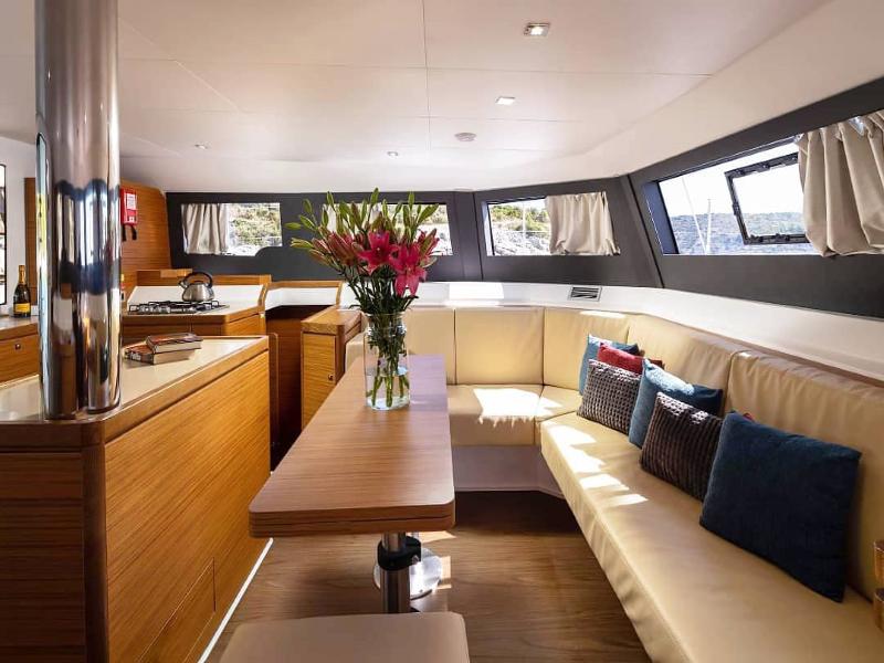 Book yachts online - catamaran - Dufour 48 Catamaran - ROY - rent