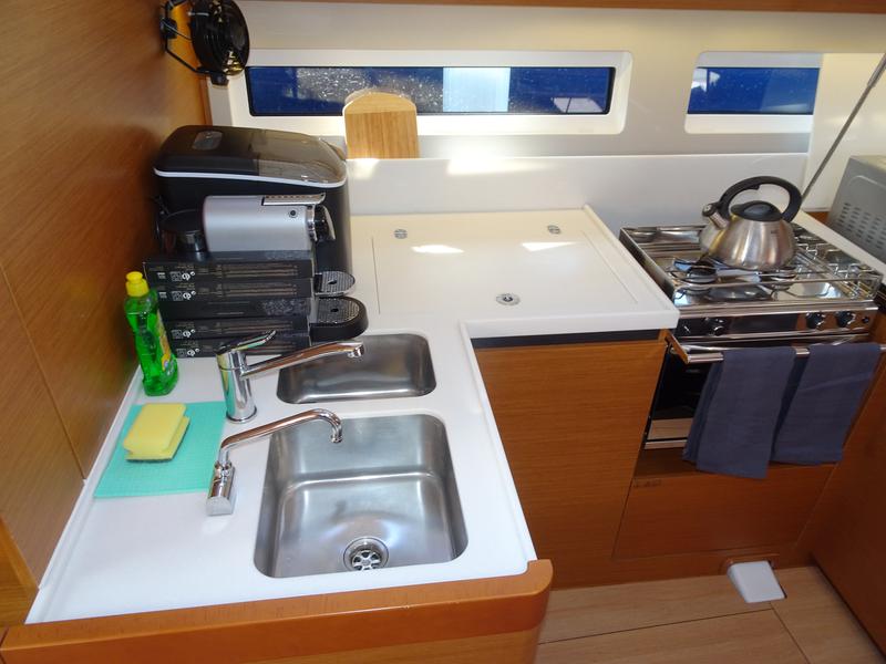 Book yachts online - sailboat - Sun Odyssey 490 - DONAR - rent