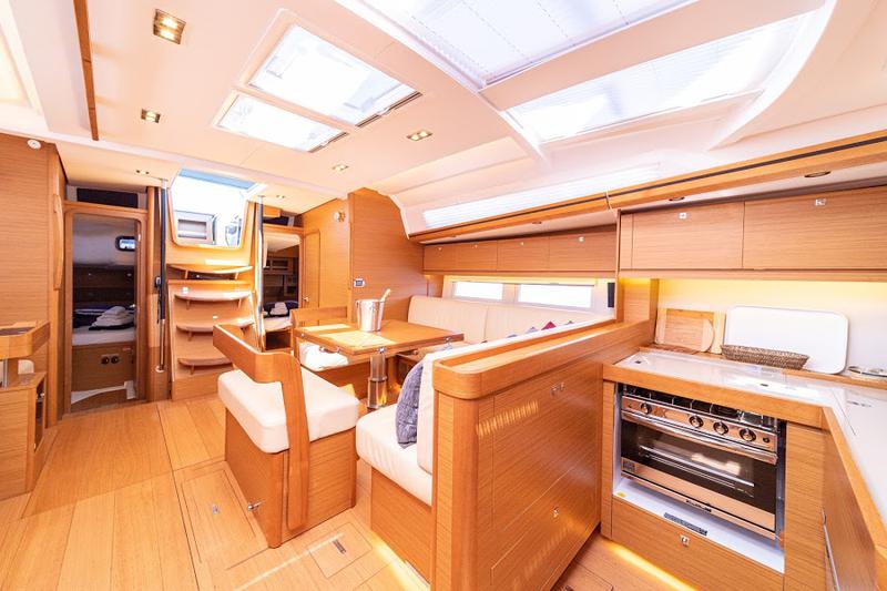Book yachts online - sailboat - Dufour 520 GL(owner version) - ZEPHYRUS - rent