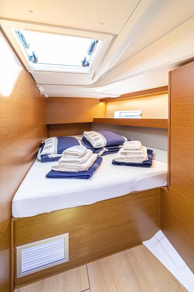 Book yachts online - sailboat - Sun Odyssey 490 - FREKI - rent