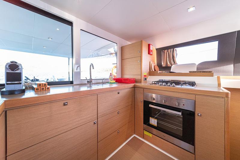 Book yachts online - catamaran - Dufour 48 Catamaran - LER - rent