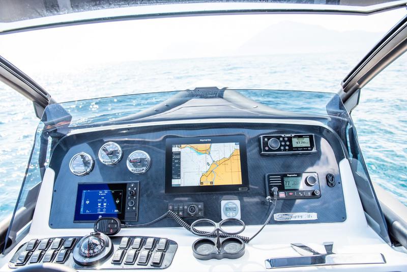 Book yachts online - motorboat - Scorpion Seafarer 36 - Artemis - rent
