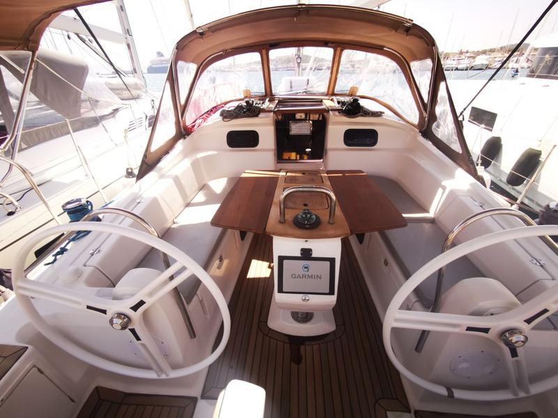 Book yachts online - sailboat - Elan 444 Impression - Okea Iris - rent