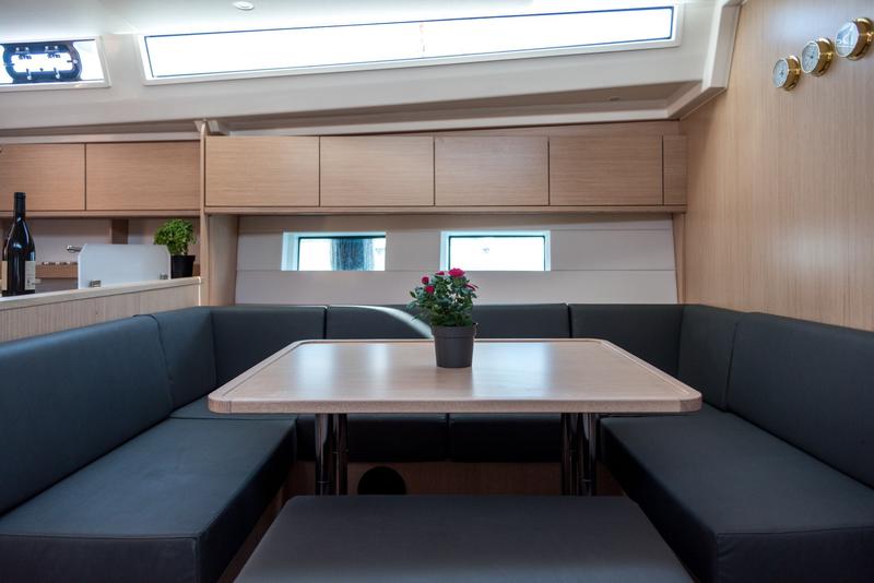 Book yachts online - sailboat - Bavaria C50 - no name - rent