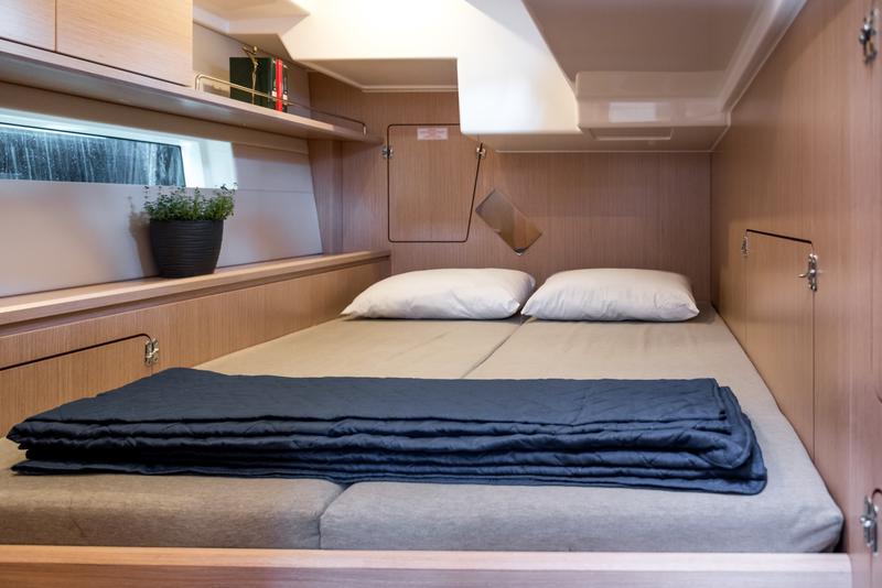Book yachts online - sailboat - Bavaria C50 - no name - rent