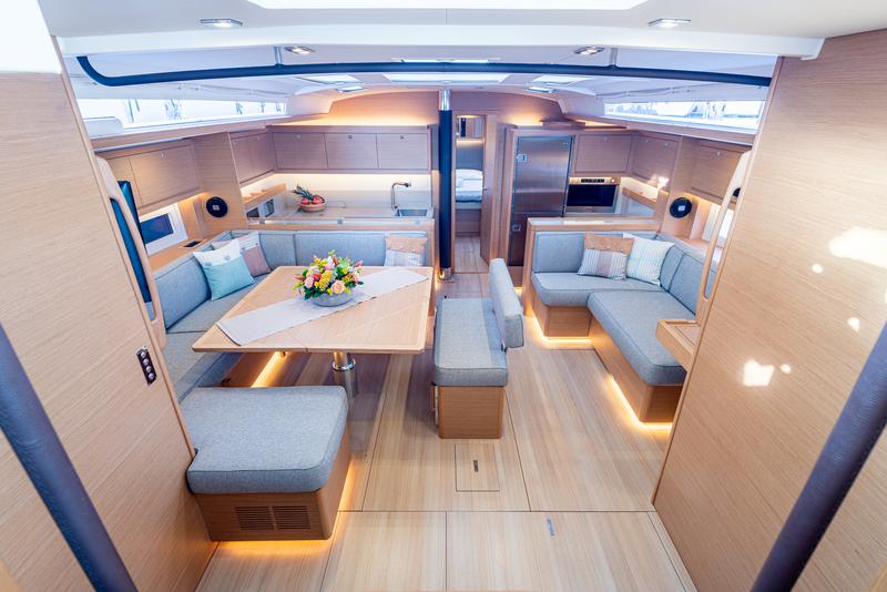 Book yachts online - sailboat - Dufour 530 - Venus - rent