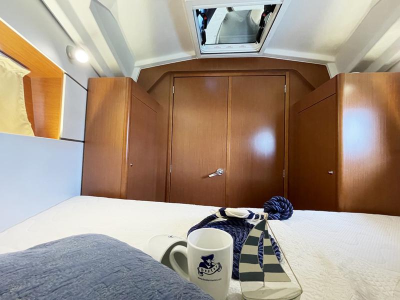 Book yachts online - sailboat - Oceanis 35.1 - Caroline - rent