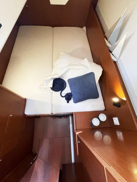Book yachts online - sailboat - Oceanis 35.1 - Caroline - rent