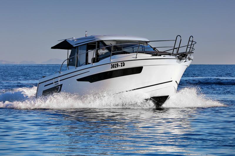 Book yachts online - motorboat - Merry Fisher 895 - VIP 3029ZD - rent