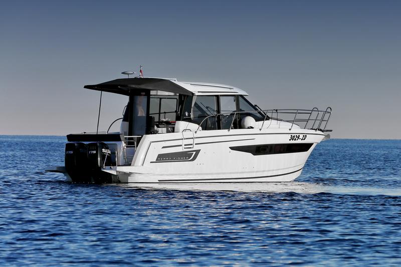 Book yachts online - motorboat - Merry Fisher 895 - VIP 3029ZD - rent