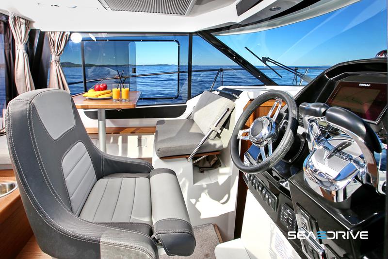 Book yachts online - motorboat - Merry Fisher 895 - Koko 3377ZD - rent